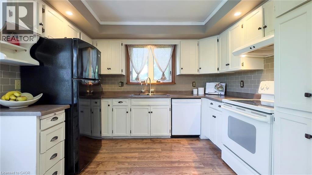 Photo 21 of 1061 Henry Street, Wellesley ON