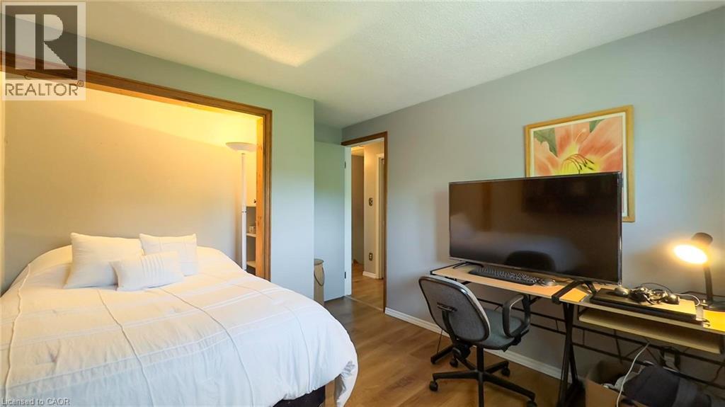 Photo 10 of 1061 Henry Street, Wellesley ON