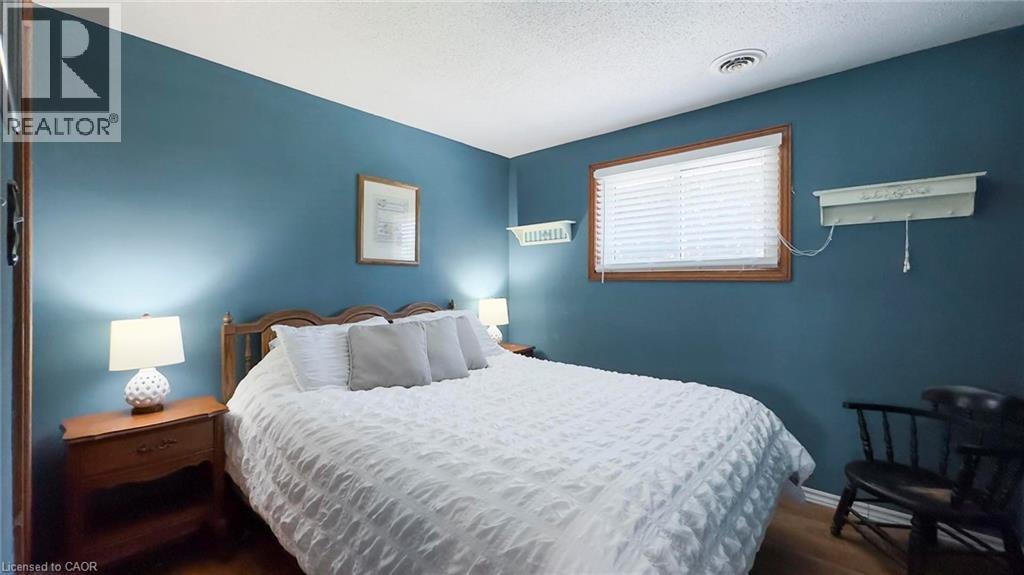 Photo 34 of 1061 Henry Street, Wellesley ON