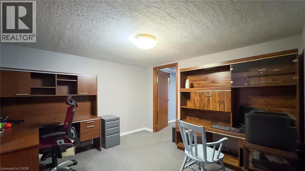 Photo 3 of 1061 Henry Street, Wellesley ON