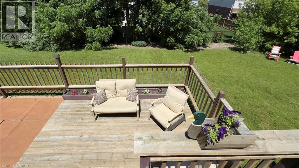 Photo 16 of 1061 Henry Street, Wellesley ON