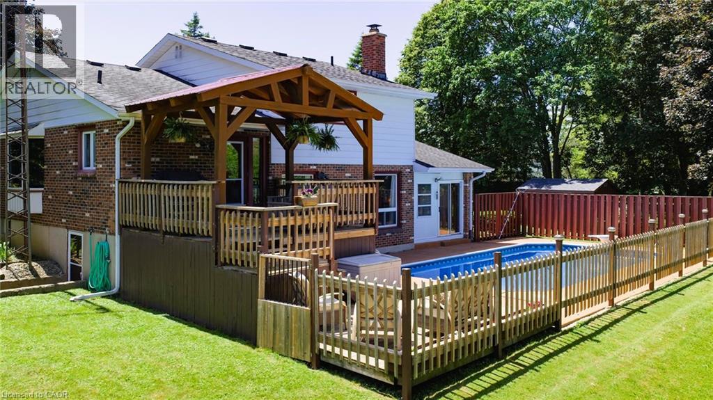 Photo 11 of 1061 Henry Street, Wellesley ON