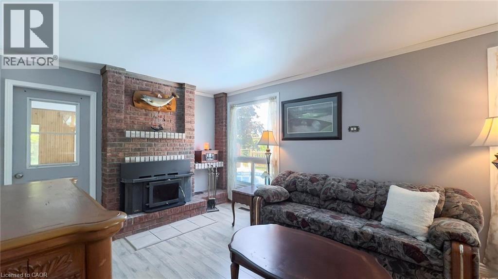 Photo 15 of 1061 Henry Street, Wellesley ON