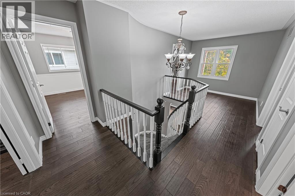 Photo 8 of 163 Glenvalley Drive, Cambridge ON