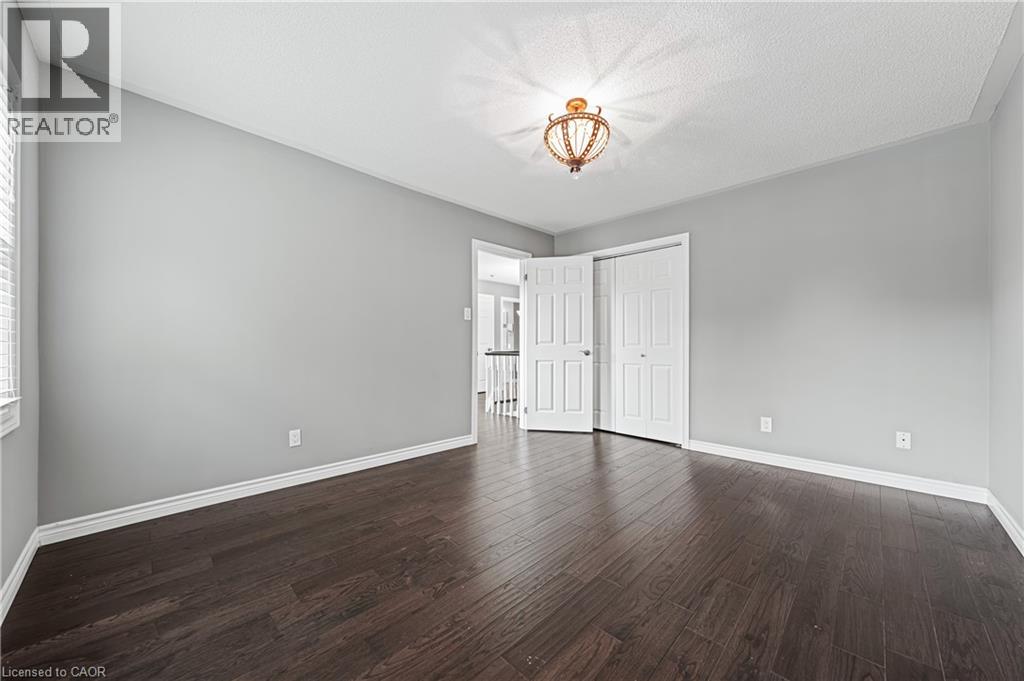 Photo 22 of 163 Glenvalley Drive, Cambridge ON