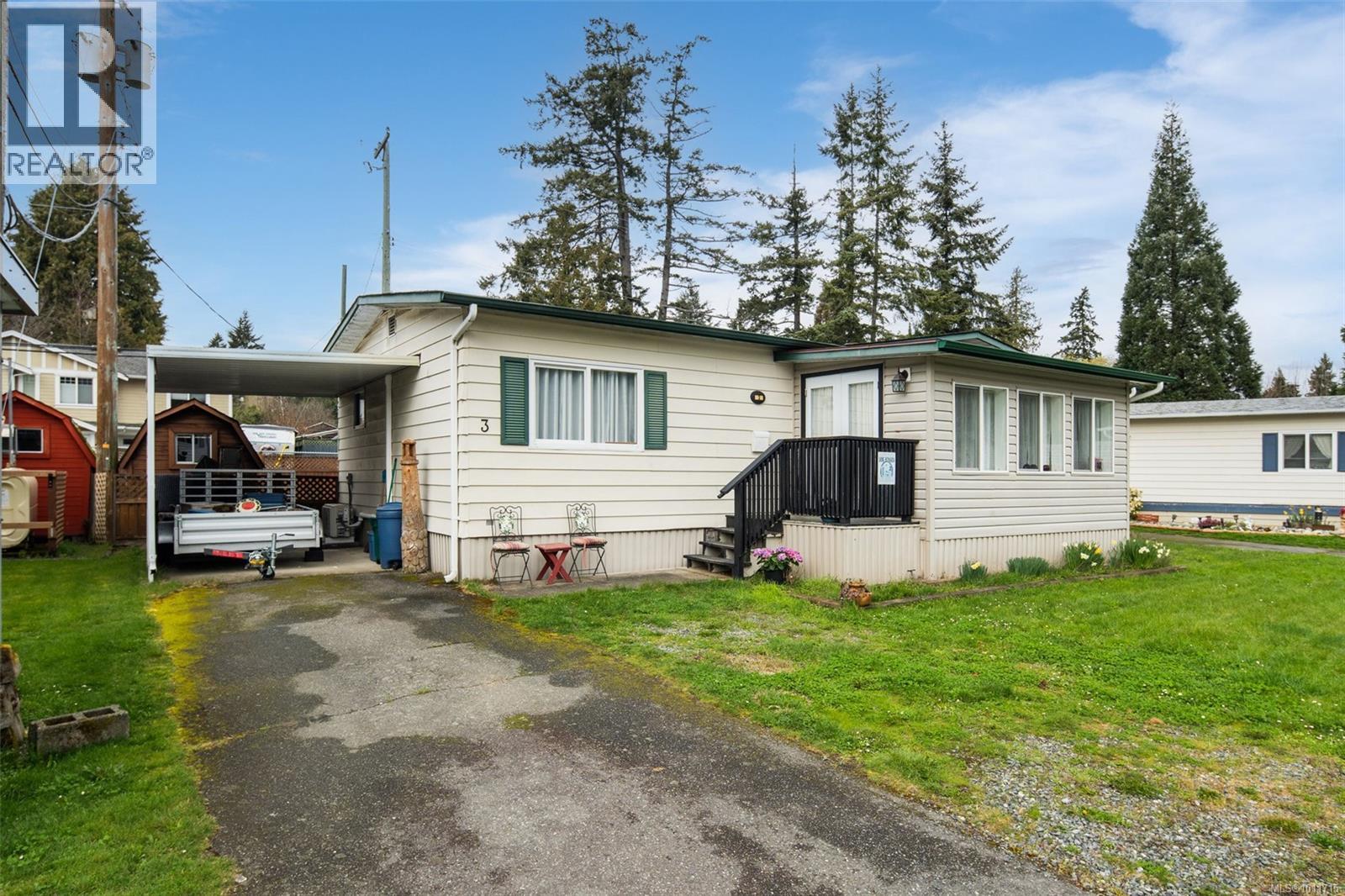 Photo 19 of 3 2607 Selwyn Rd, Langford BC
