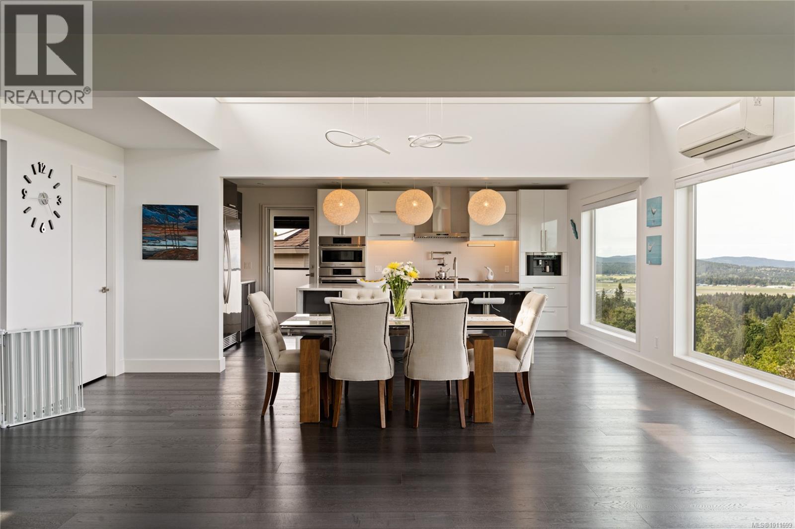 8853 Park Pacific Terr, North Saanich