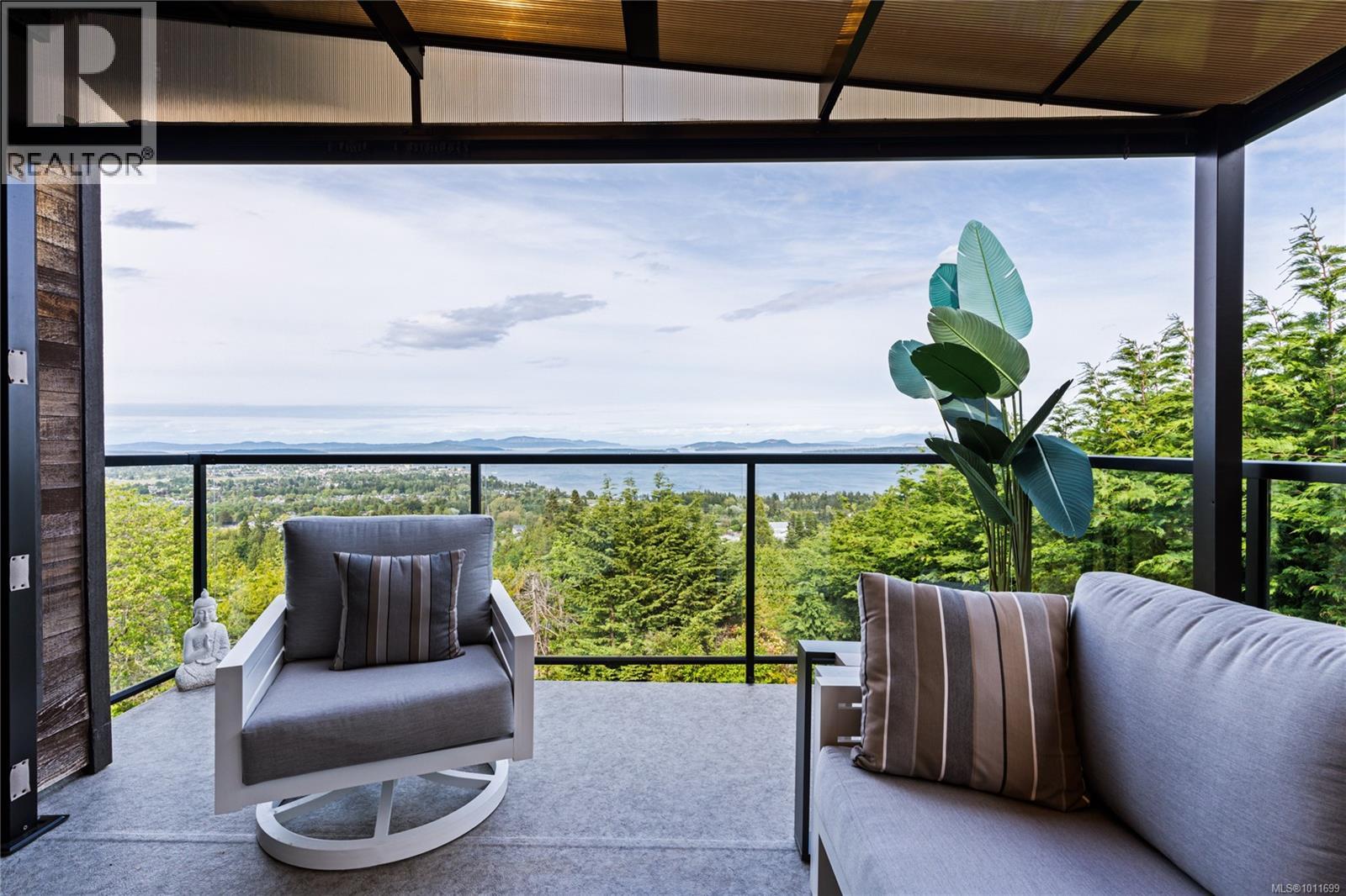 8853 Park Pacific Terr, North Saanich