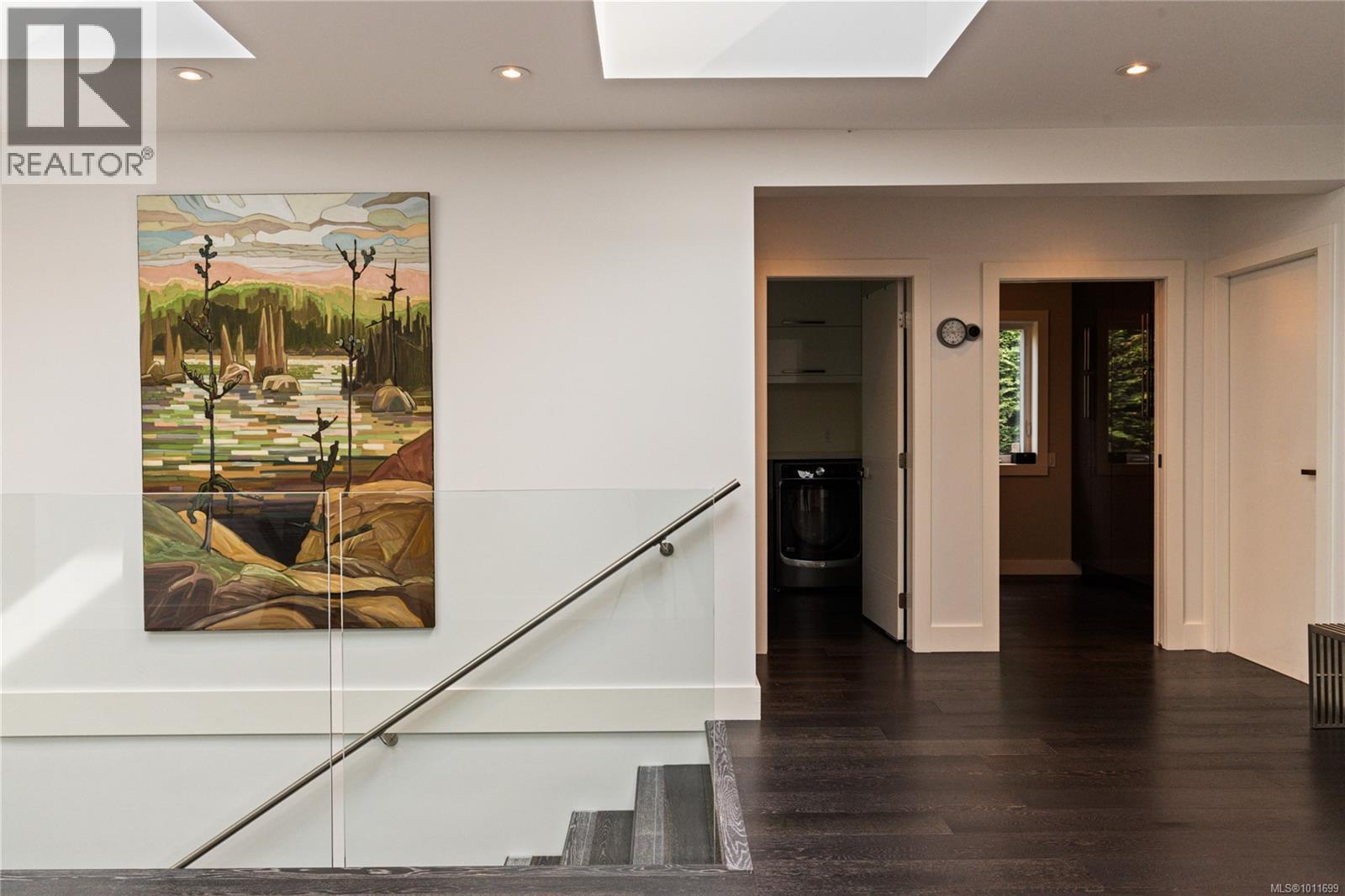 8853 Park Pacific Terr, North Saanich