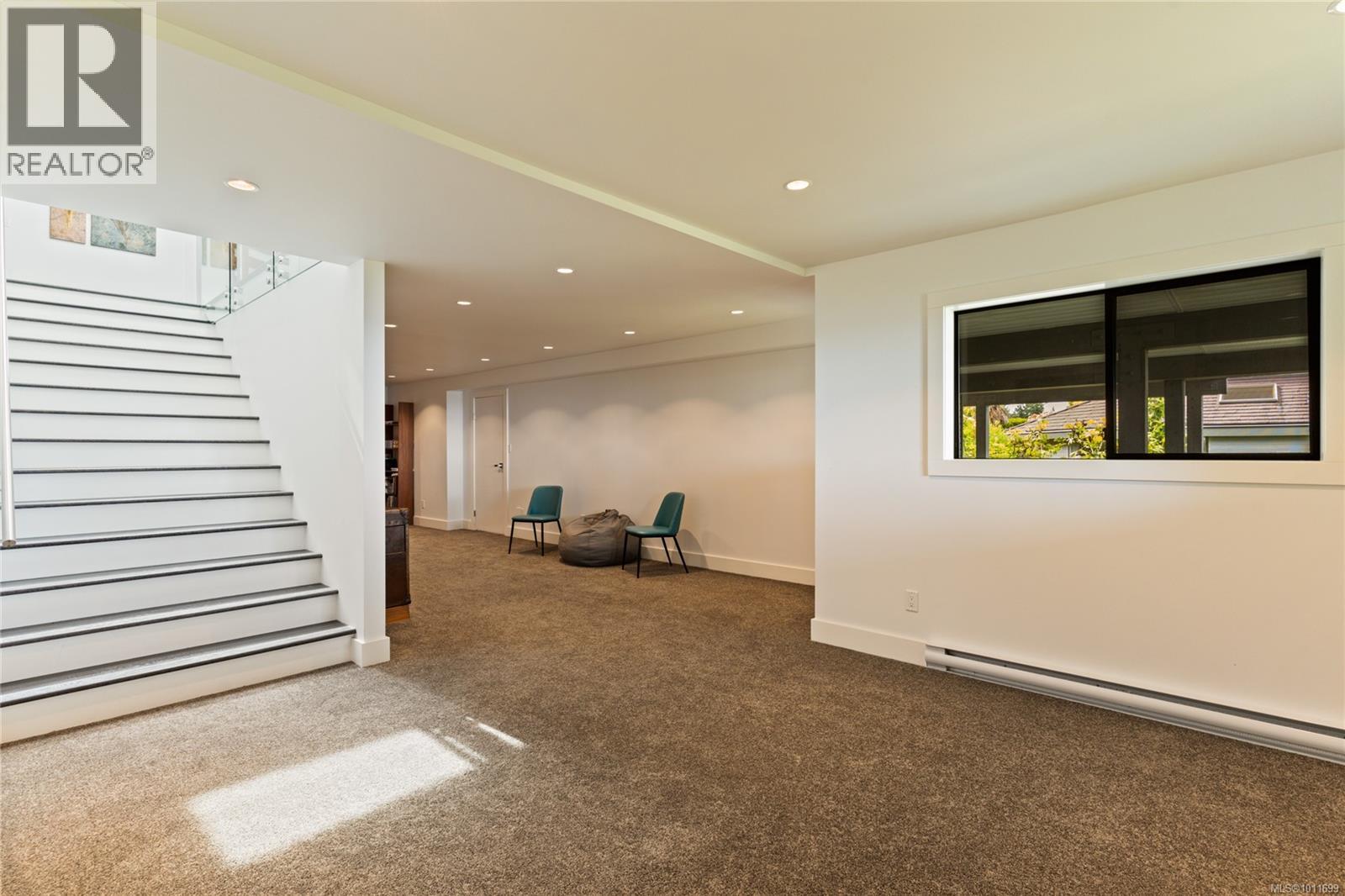 8853 Park Pacific Terr, North Saanich
