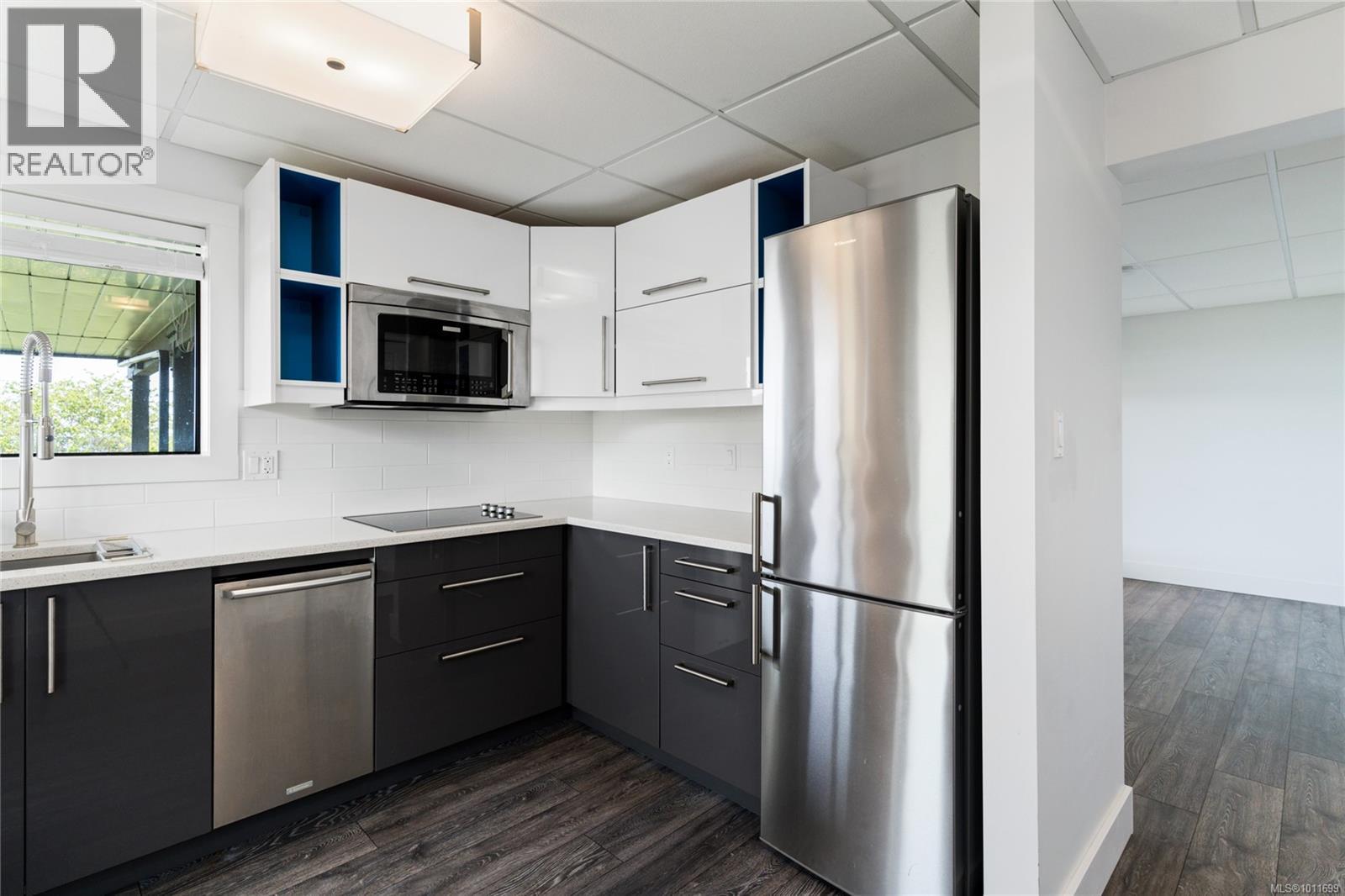 8853 Park Pacific Terr, North Saanich