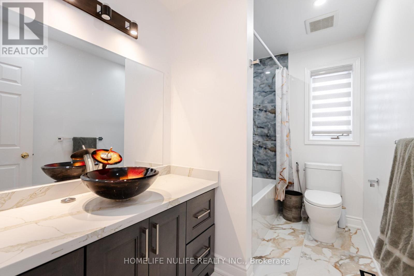 Photo 25 of 6150 Bankhead Court, Mississauga ON