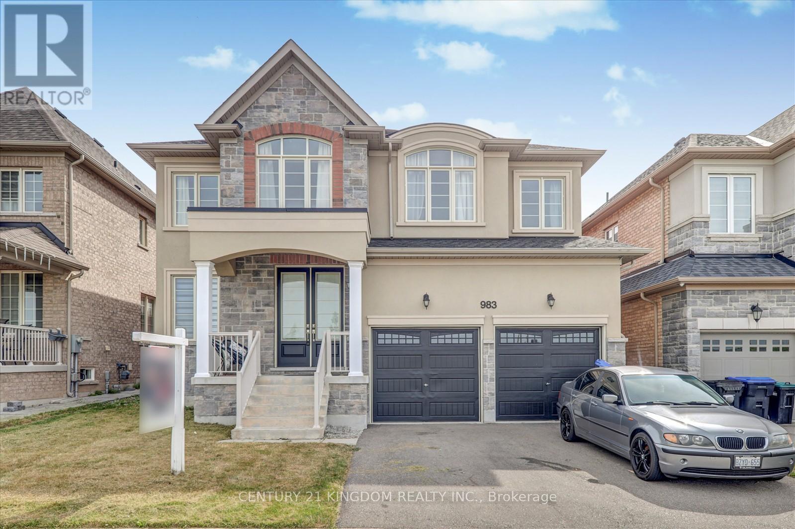Photo 23 of 983 Langford Boulevard, Bradford West Gwillimbury ON