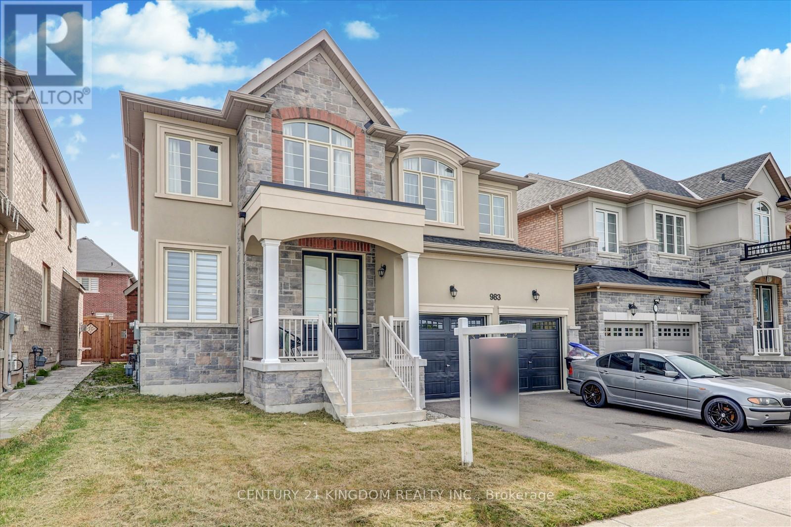 Photo 13 of 983 Langford Boulevard, Bradford West Gwillimbury ON