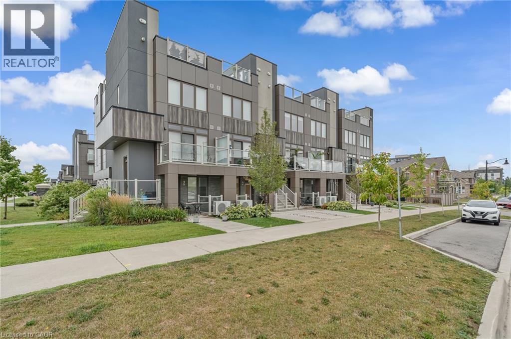 Photo 2 of 261 Skinner Road Unit 3, Waterdown ON