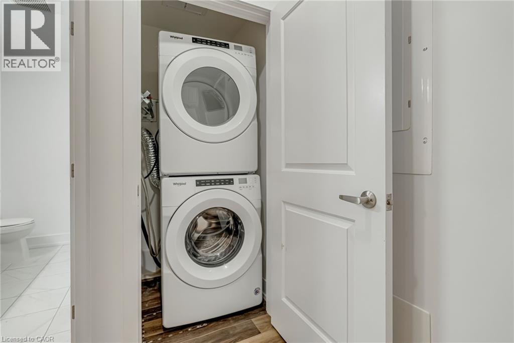 Photo 21 of 261 Skinner Road Unit 3, Waterdown ON