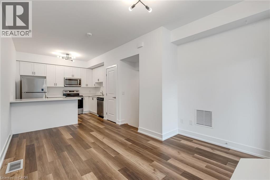 Photo 9 of 261 Skinner Road Unit 3, Waterdown ON