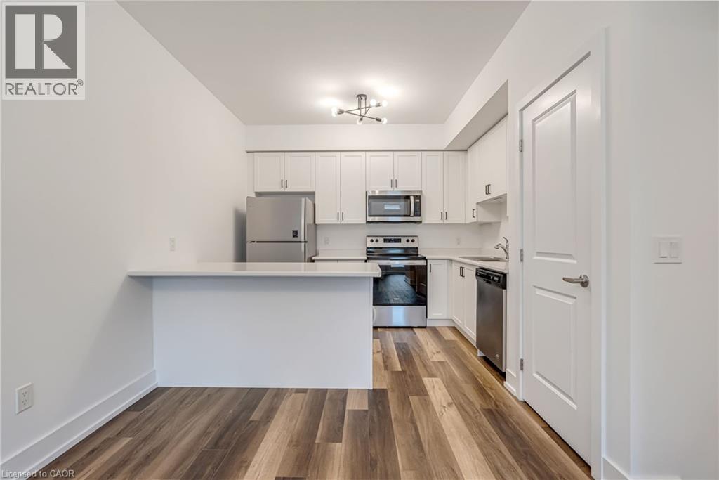 Photo 11 of 261 Skinner Road Unit 3, Waterdown ON