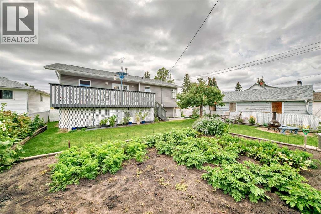 Photo 15 of 5114 57 Ave, Ponoka AB