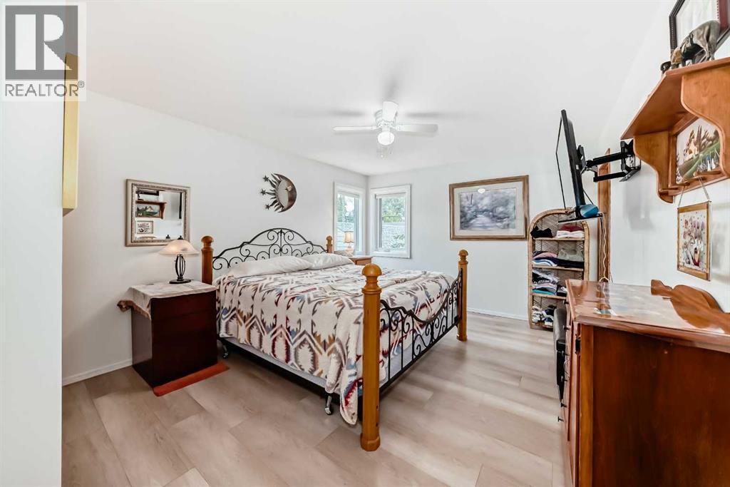 Photo 10 of 5114 57 Ave, Ponoka AB