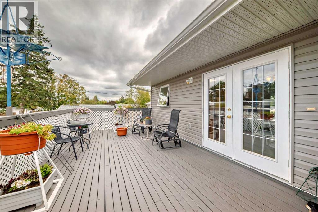 Photo 3 of 5114 57 Ave, Ponoka AB