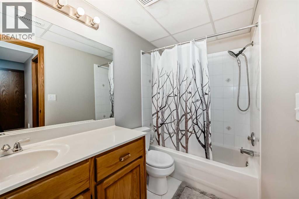 Photo 31 of 5114 57 Ave, Ponoka AB