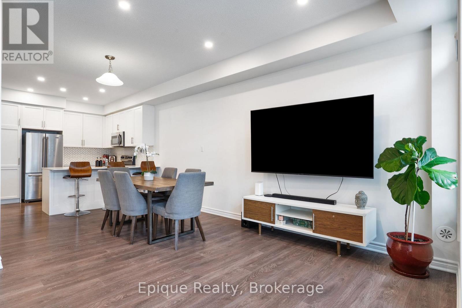 Photo 13 of 1158 Restivo Lane, Milton ON