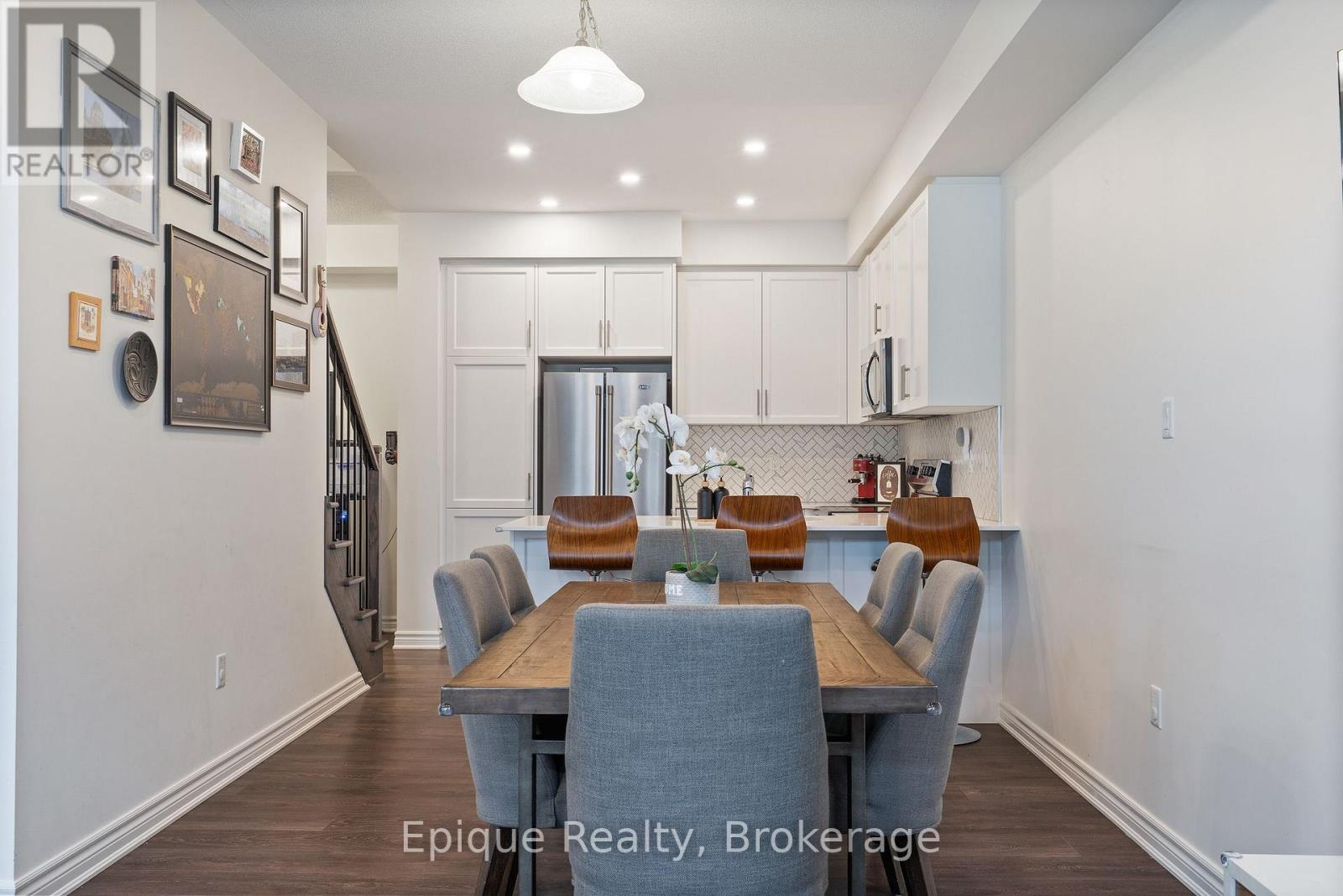 Photo 18 of 1158 Restivo Lane, Milton ON