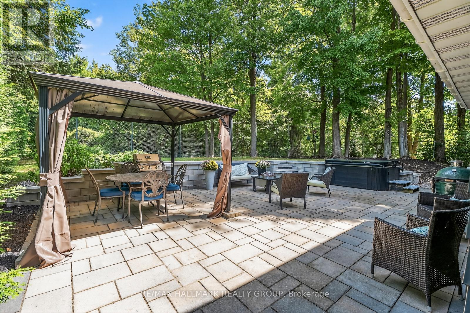 Photo 33 of 30 Oakhurst Crescent, Ottawa ON