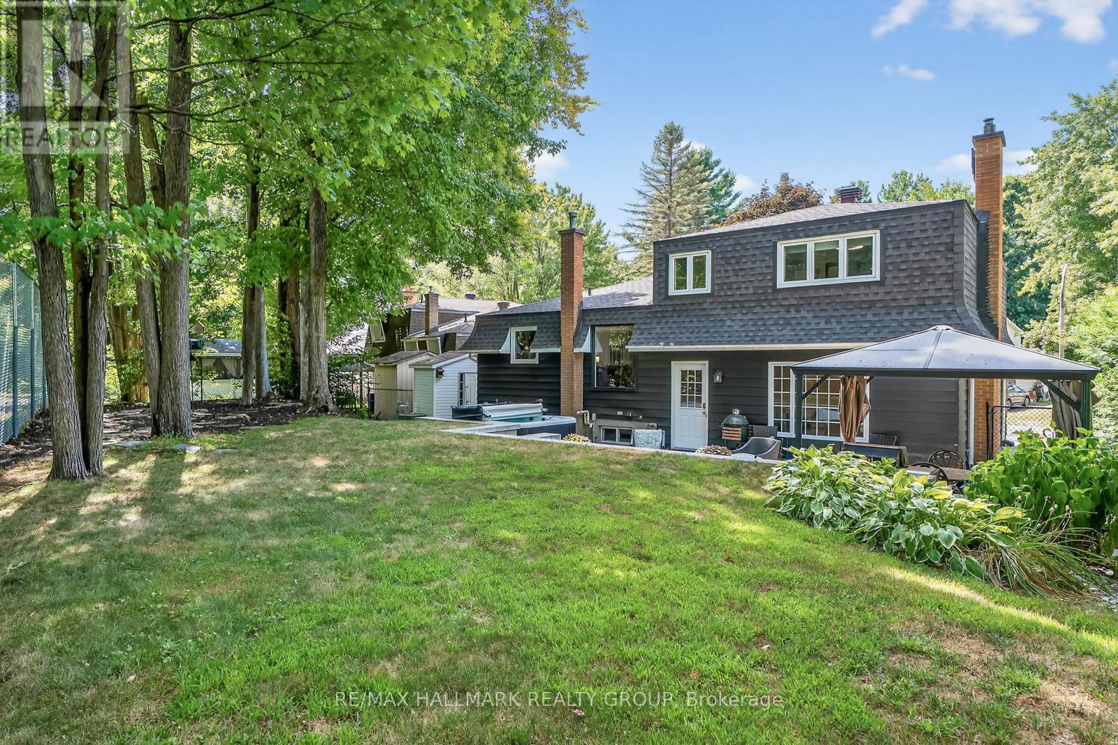 Photo 22 of 30 Oakhurst Crescent, Ottawa ON