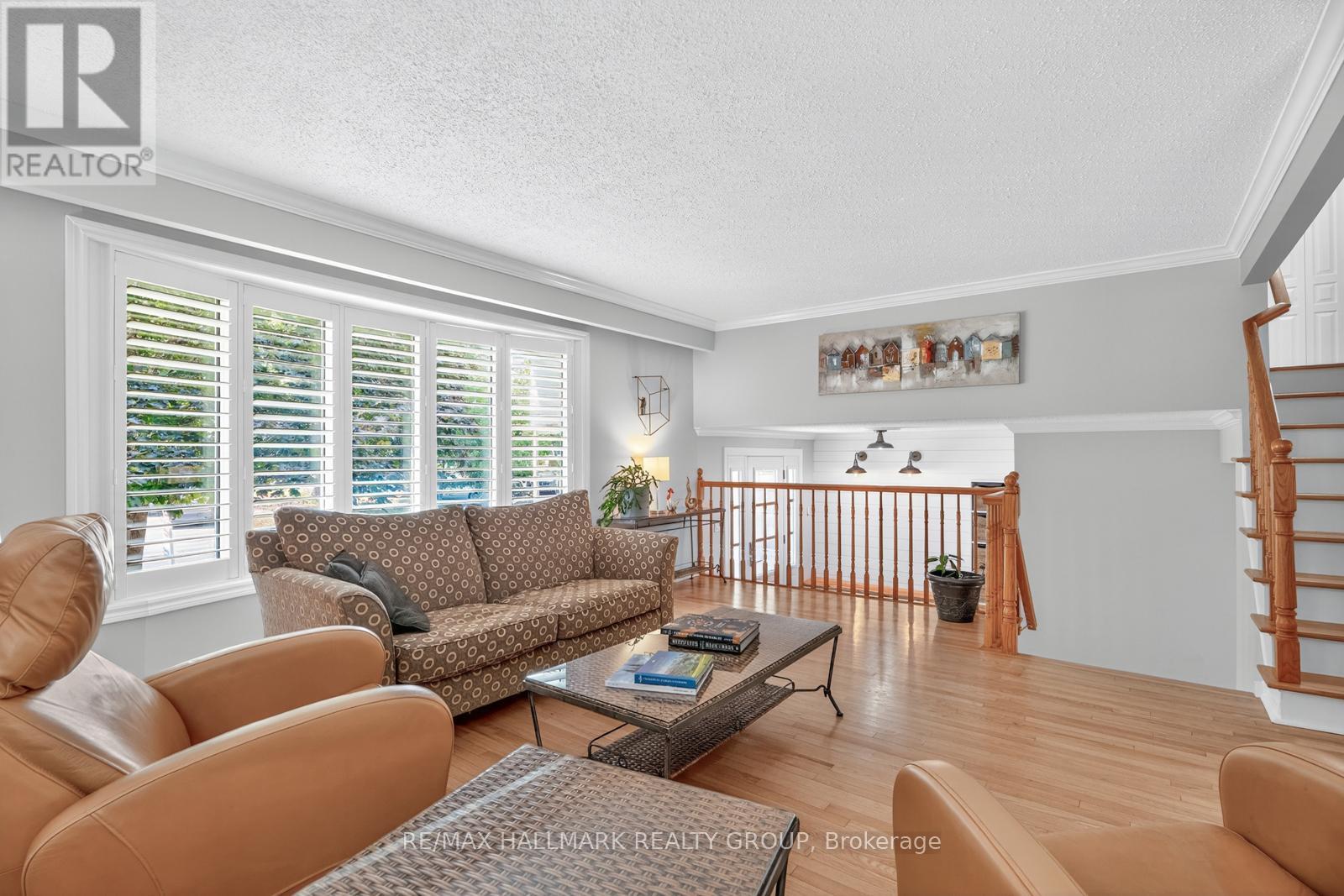 Photo 31 of 30 Oakhurst Crescent, Ottawa ON