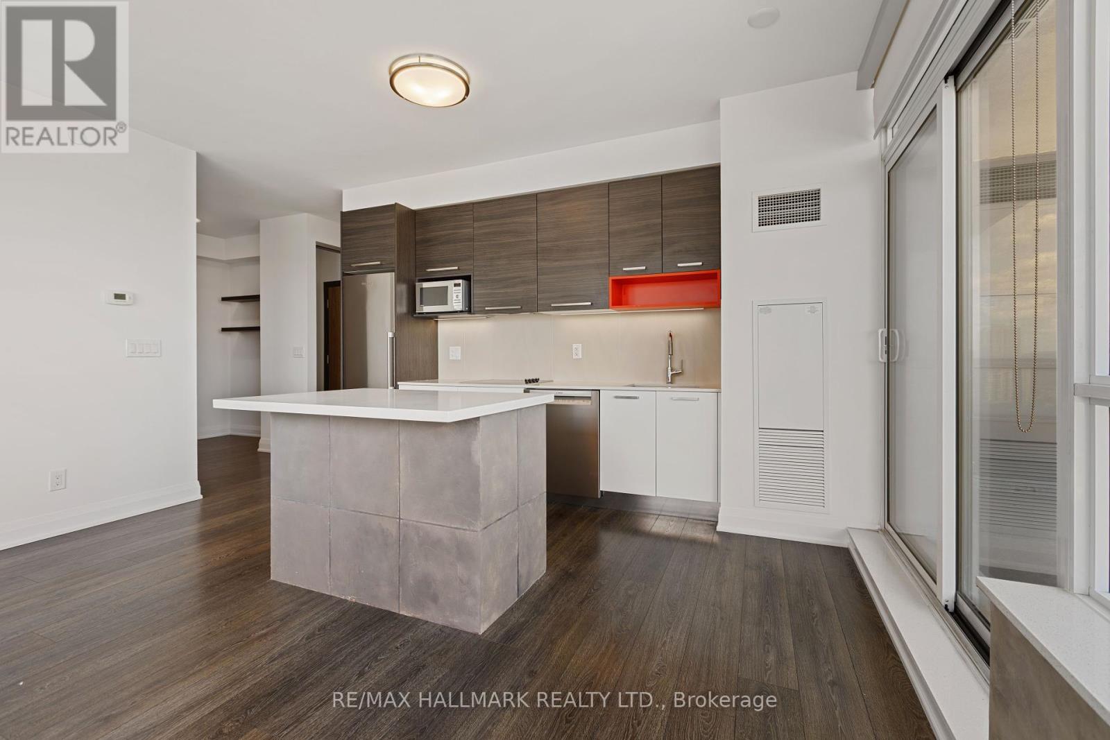 Photo 24 of 1909 36 Park Lawn Road, Toronto ON