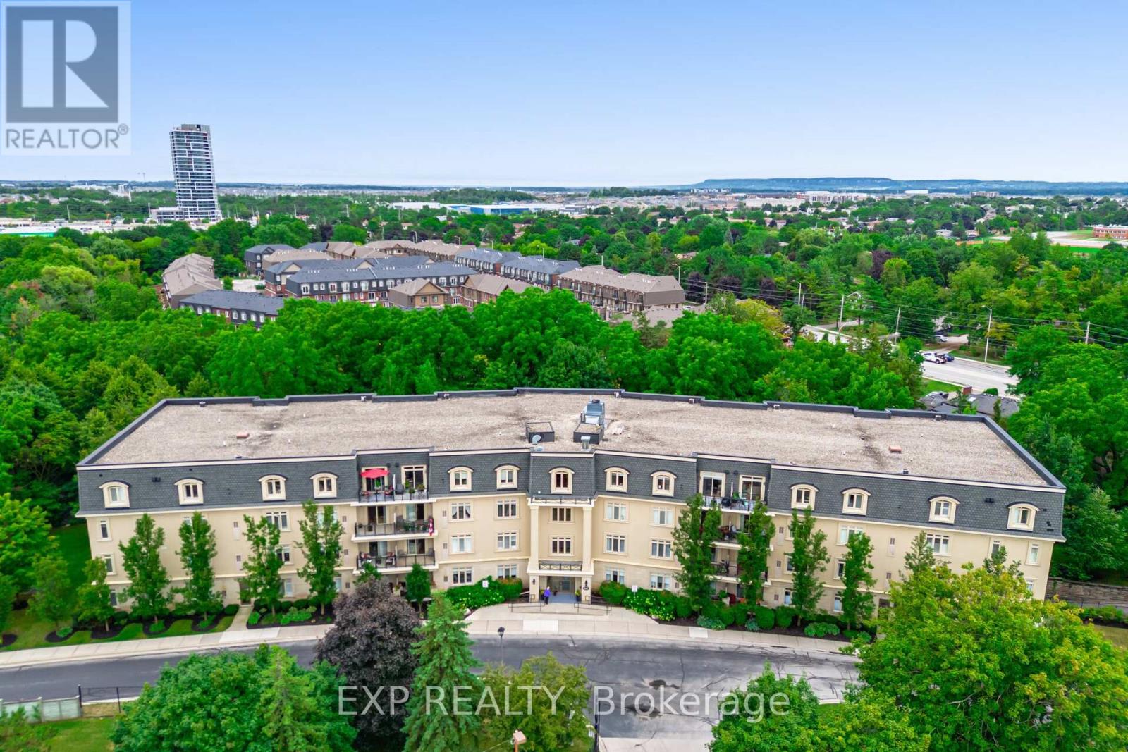 Photo 43 of 408 443 Centennial Forest Drive, Milton ON