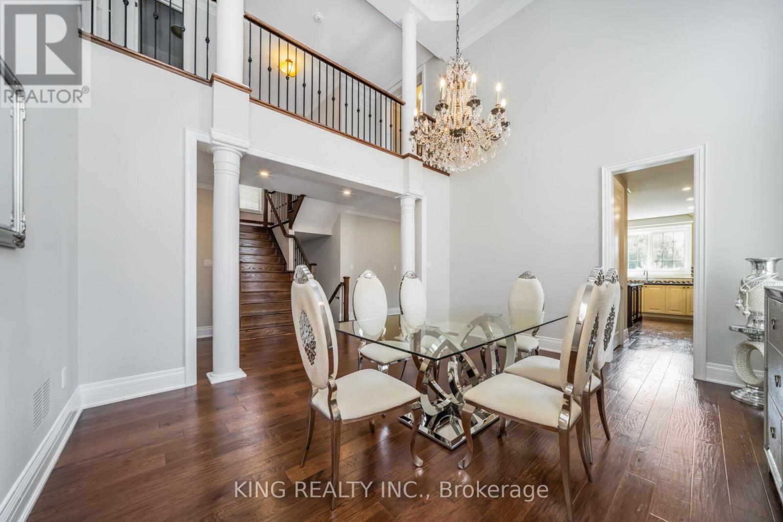 Photo 25 of 136 Coastline Drive, Brampton ON