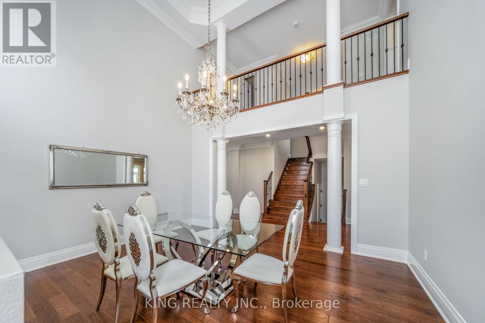 Photo 22 of 136 Coastline Drive, Brampton ON