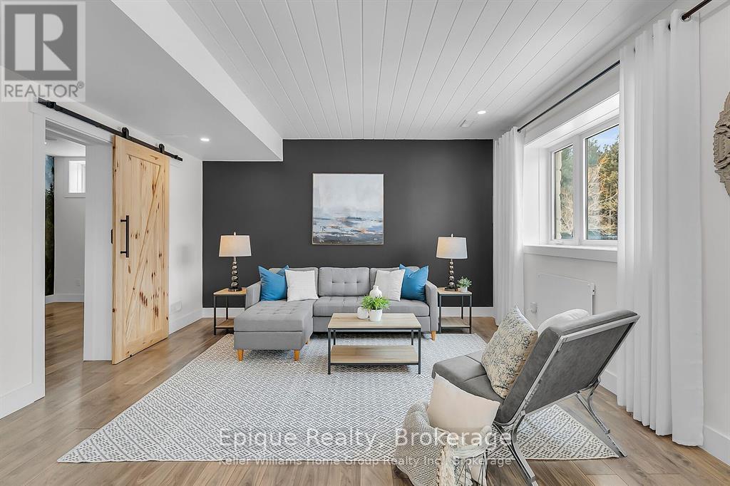 Photo 38 of 125 Crewson Court, Erin ON