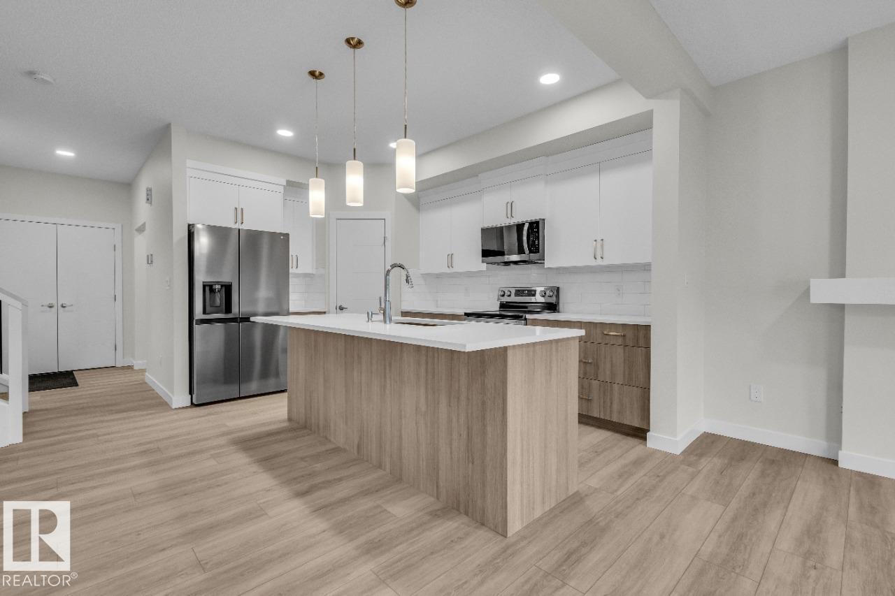 Photo 7 of 1076 Berg Pl, Leduc AB