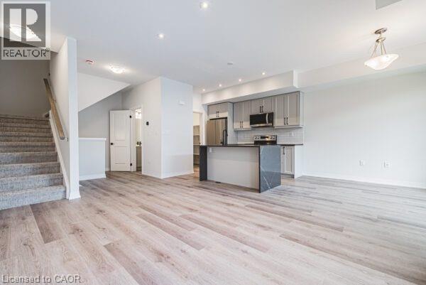 Photo 11 of 155 Equestrian Way Unit 131, Cambridge ON