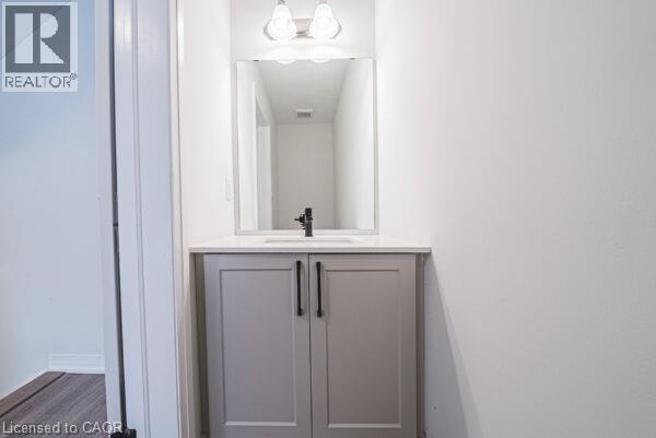 Photo 5 of 155 Equestrian Way Unit 131, Cambridge ON