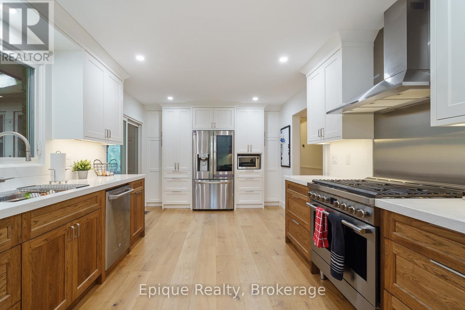 Photo 16 of 235 Concession 11 Road E, Hamilton ON