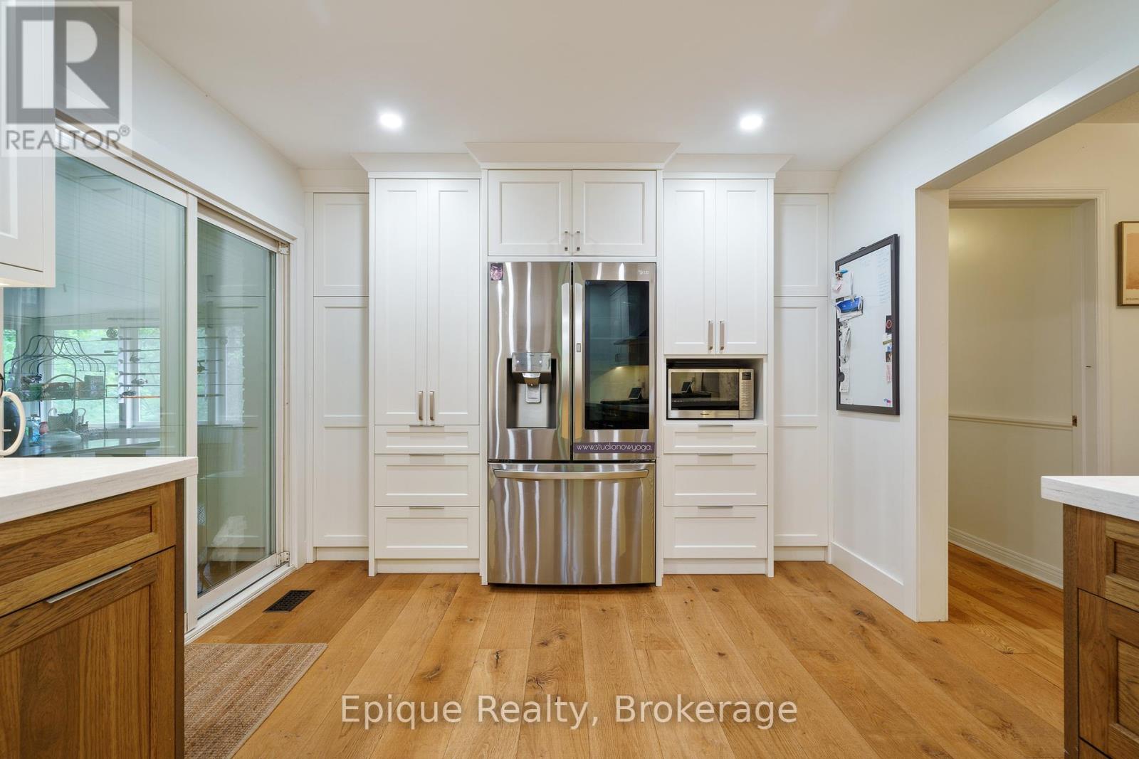 Photo 11 of 235 Concession 11 Road E, Hamilton ON