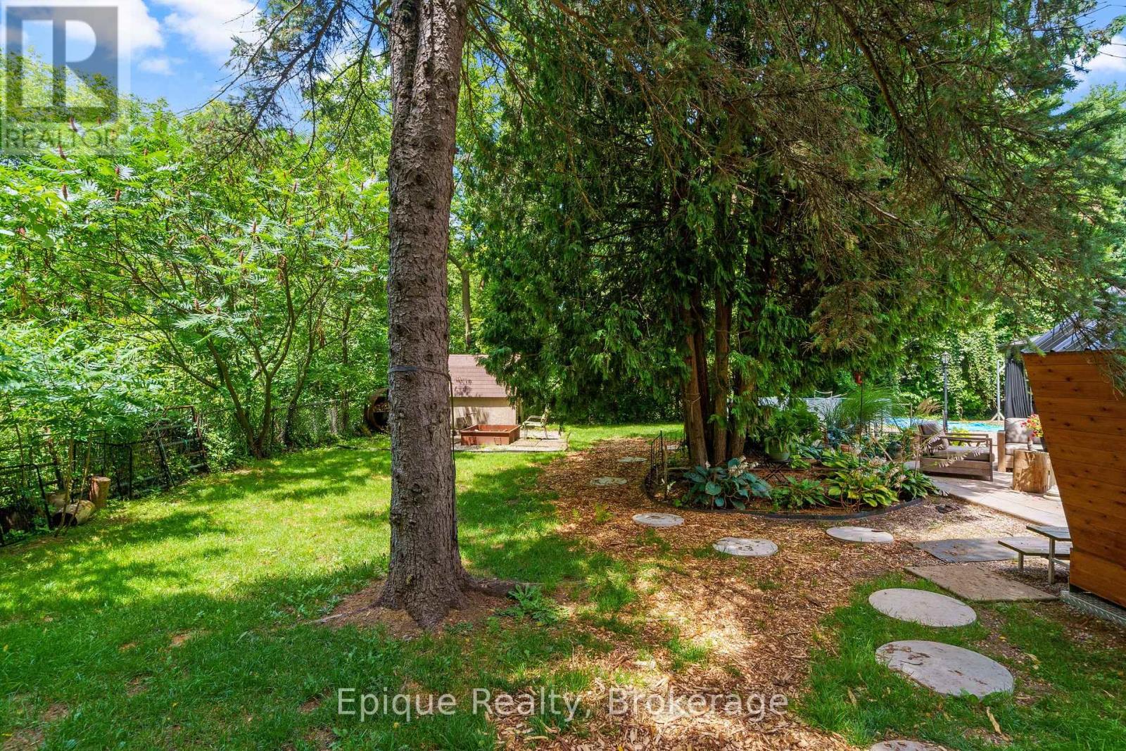 Photo 37 of 235 Concession 11 Road E, Hamilton ON