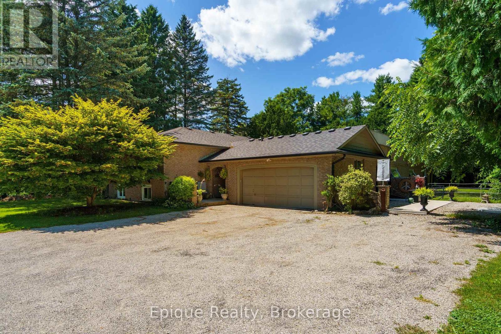 Photo 13 of 235 Concession 11 Road E, Hamilton ON