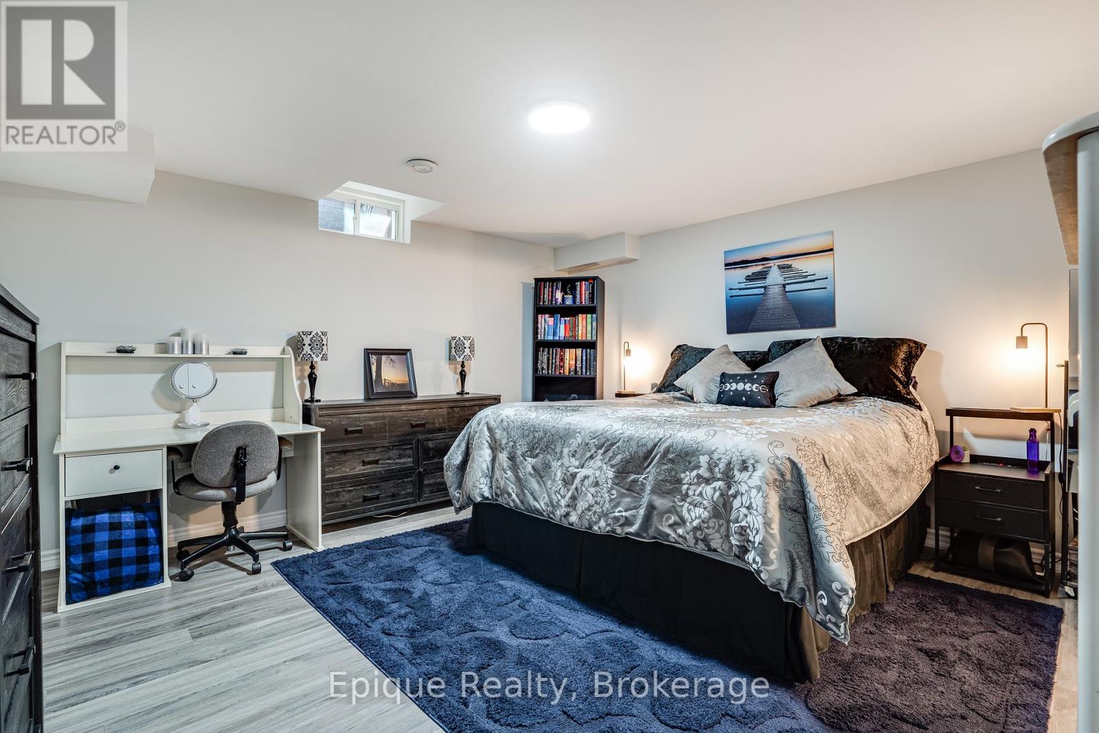 Photo 28 of 68 Roselawn Crescent, Welland ON