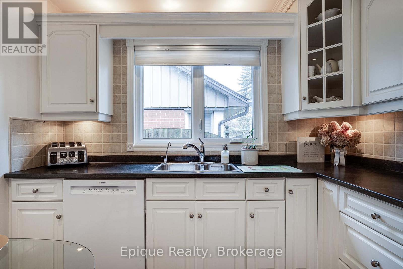 Photo 29 of 50 Edgewood Avenue, Hamilton ON
