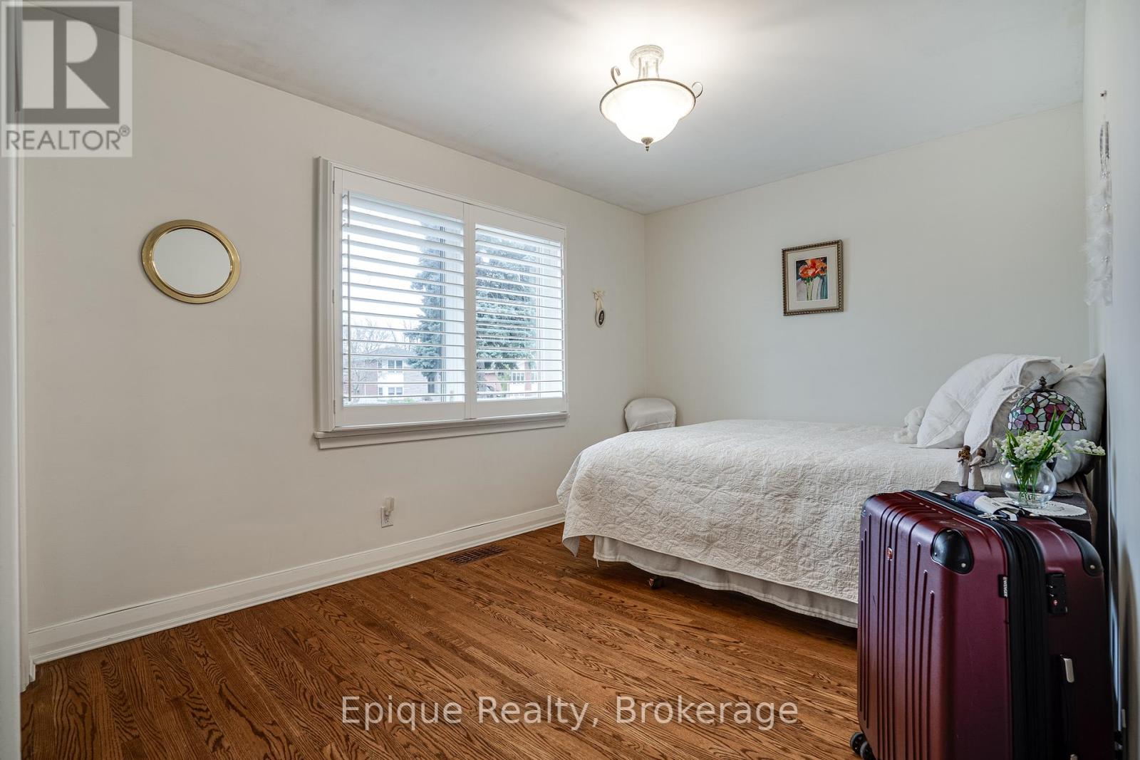 Photo 16 of 50 Edgewood Avenue, Hamilton ON