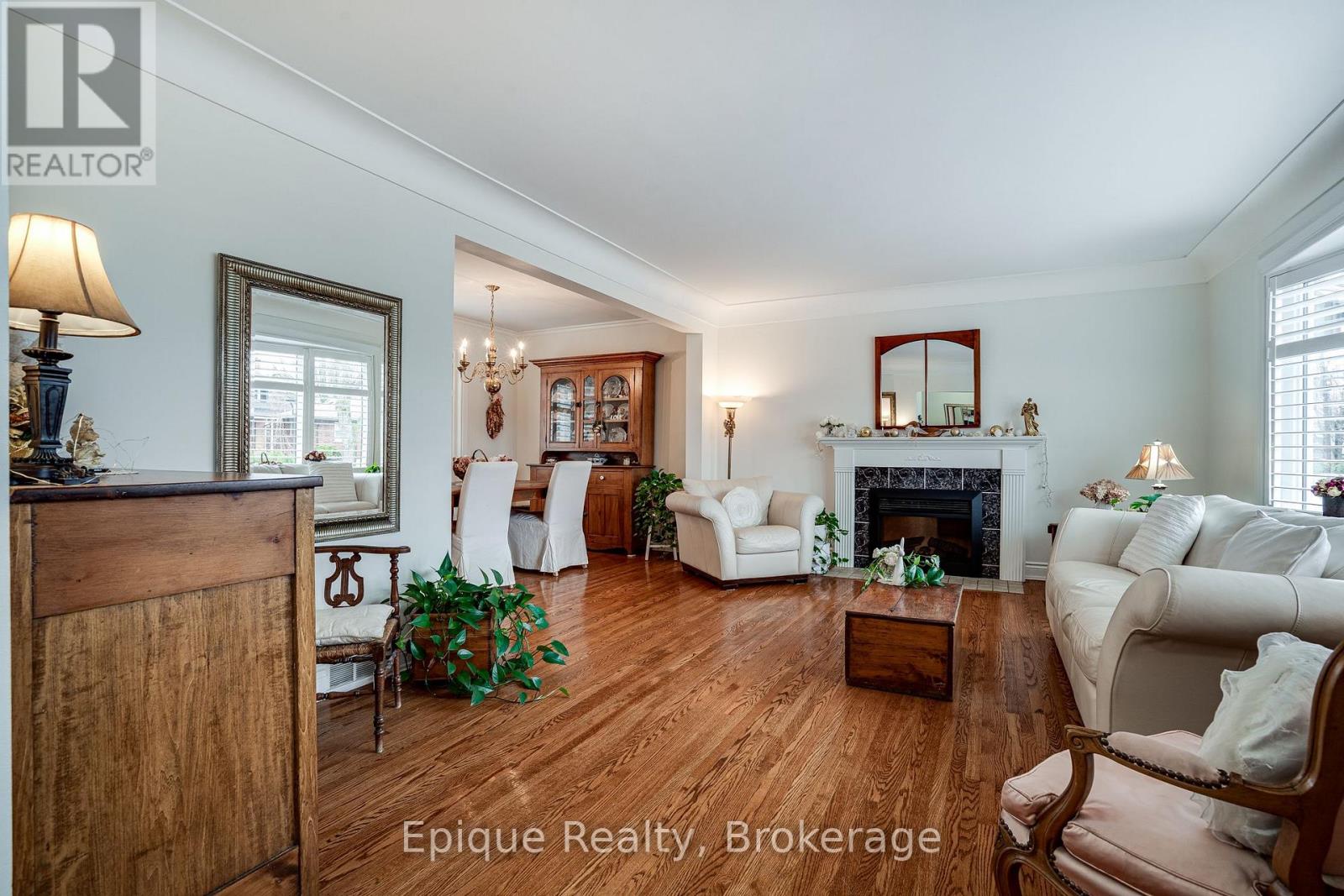 Photo 32 of 50 Edgewood Avenue, Hamilton ON