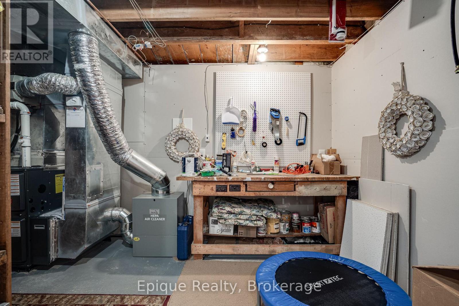 Photo 26 of 50 Edgewood Avenue, Hamilton ON