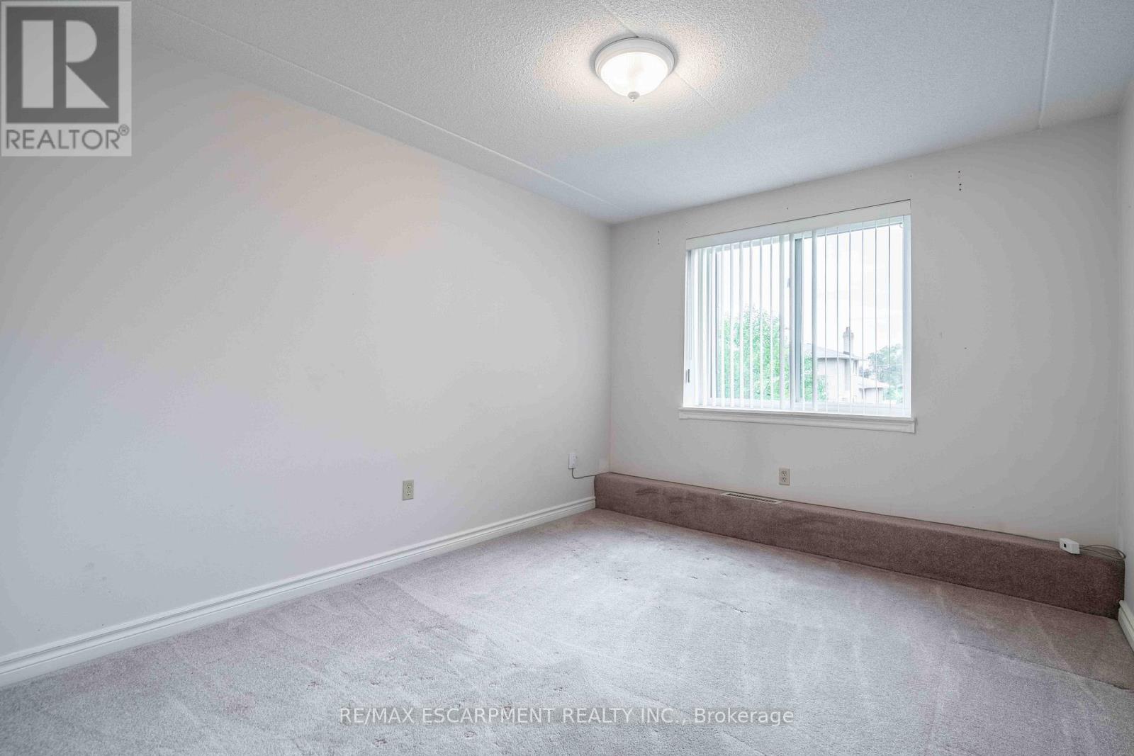 Photo 29 of 205 386 Highway 8, Hamilton ON