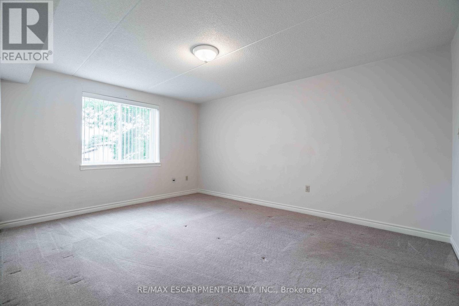 Photo 13 of 205 386 Highway 8, Hamilton ON